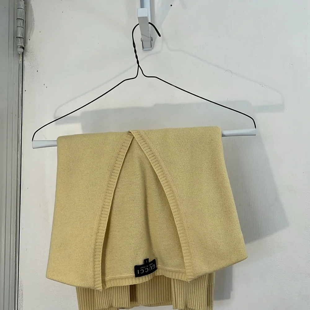 Gucci cashmere cardigan ! - Picture 6 of 9
